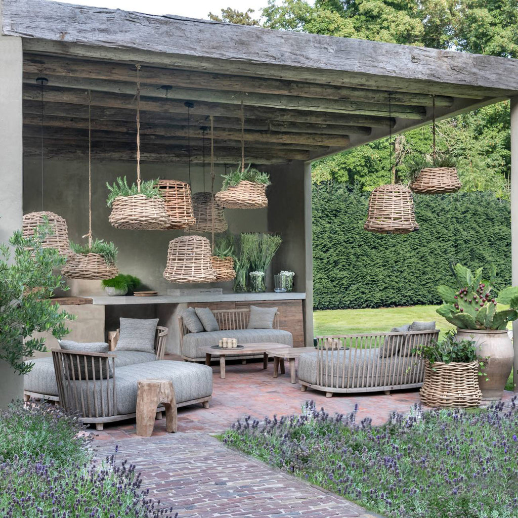 Integrating Design and Nature to Redefine Your Outdoor Space