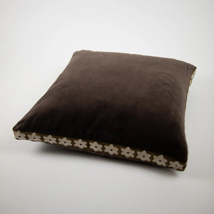 Daisy Cushion Coffee Brown